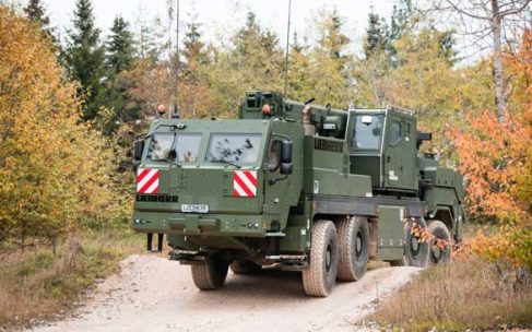 Liebherr suministrará de grúas móviles y salvamento a las Fuerzas Armadas de Alemania Liebherr suministrará de grúas móviles y salvamento a las Fuerzas Armadas de Alemania