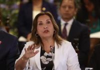 Dina Boluarte renuncia a la inmunidad presidencial