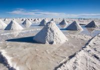 China se convierte tras Bolivia, el segundo país del mundo en reservas identificadas de litio.