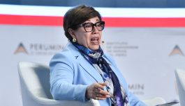 Eva Arias “El desarrollo solo es posible cuando la minería trabaja en equipo con la población”