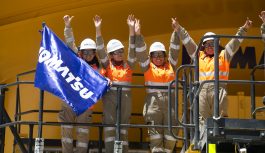 Komatsu-Mitsui promueve igualdad de género en maquinaria pesada